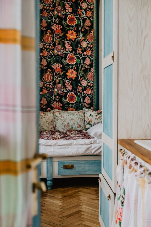 Tips for Creating a Cozy and Inviting Home Environment